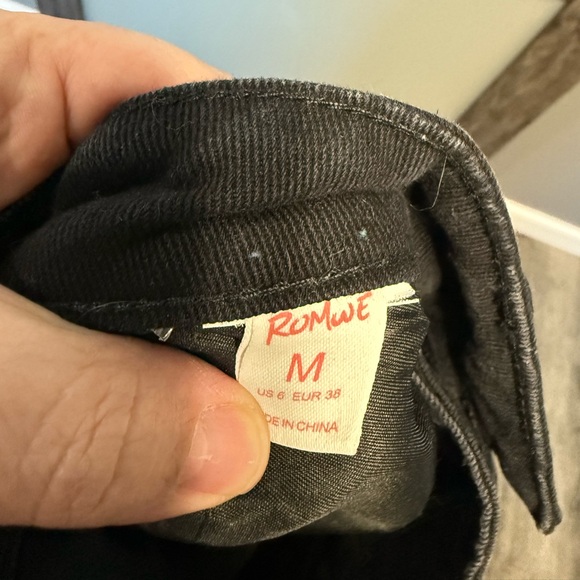 Women’s black, baggy jeans a with skulls. - Picture 3 of 3